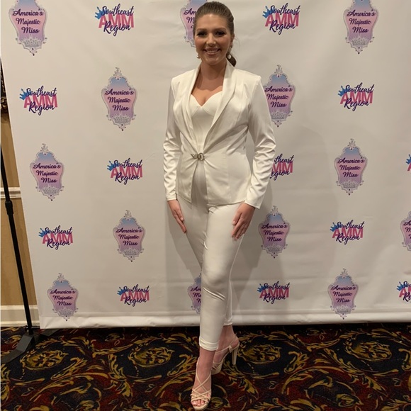 Interview suit - Picture 2 of 2